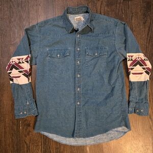 Native American Western Washed Green Long Sleeve Shirt with Patterned Sleeves